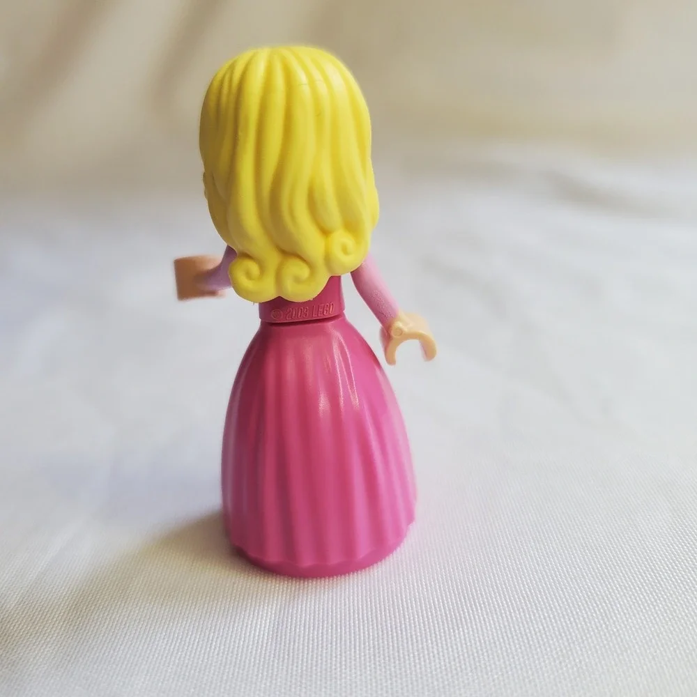 LEGO Disney Princess Minifigure Aurora Wide Pink Skirt with Gold Filigree